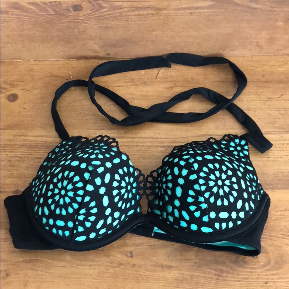 Halter bikini top